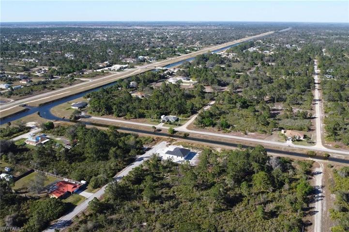 1516  Pine  AVE, LEHIGH ACRES, FL 33972