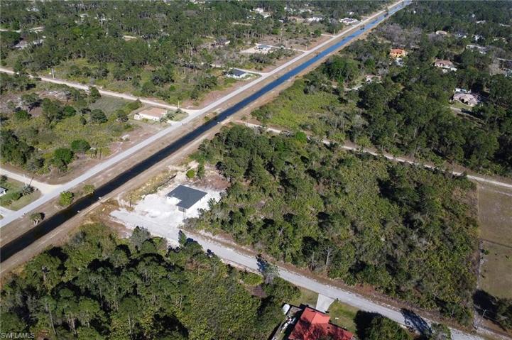 1516  Pine  AVE, LEHIGH ACRES, FL 33972
