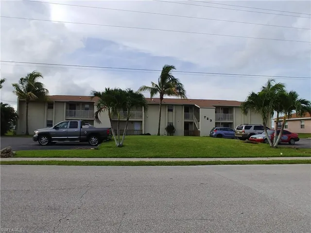 723 Se 10th St, Cape Coral, Florida 33990