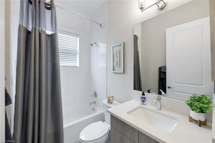 11855 Gardenia Ave, Naples, Florida 34120