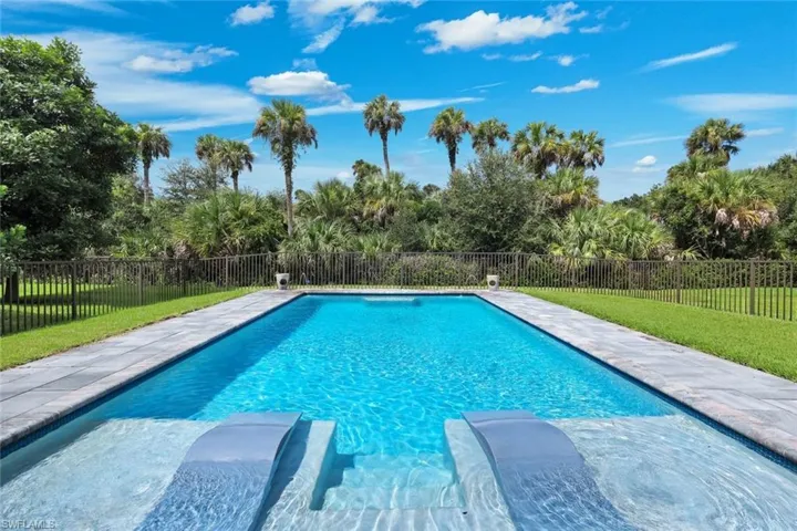 11855 Gardenia Ave, Naples, Florida 34120