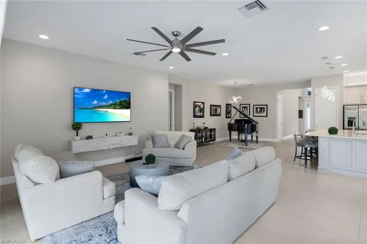 11855 Gardenia Ave, Naples, Florida 34120