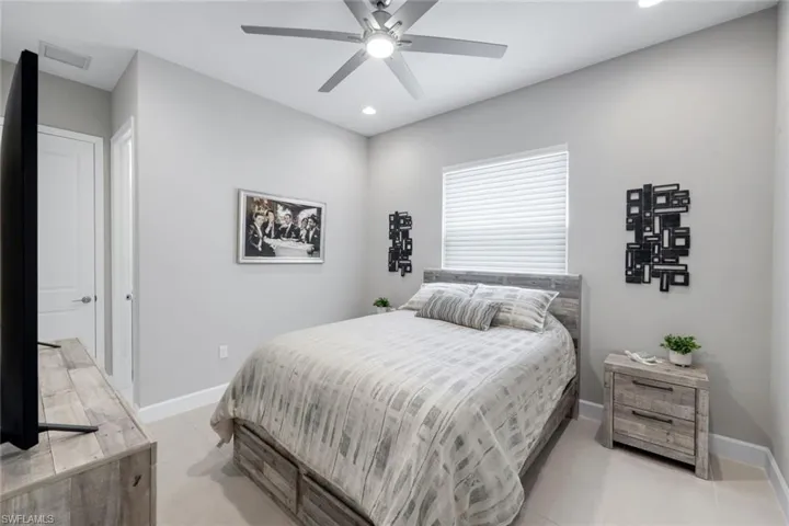 11855 Gardenia Ave, Naples, Florida 34120