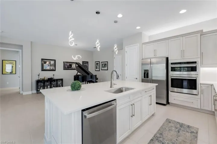 11855 Gardenia Ave, Naples, Florida 34120