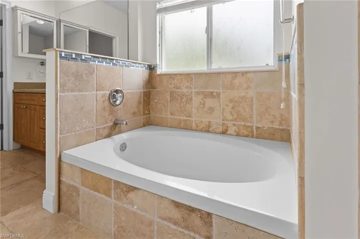17568  Braddock  RD, Fort Myers, FL 33967