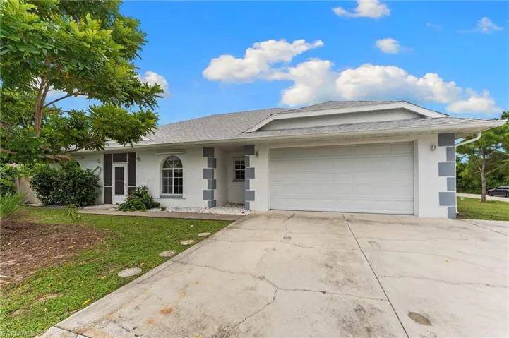 17568  Braddock  RD, Fort Myers, FL 33967