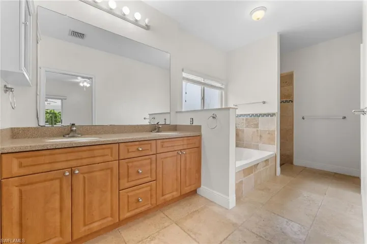 17568  Braddock  RD, Fort Myers, FL 33967