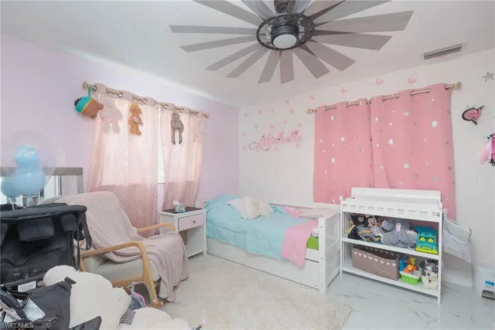 Bedroom with ceiling fan
