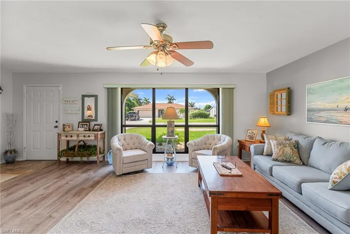 1815 Se 13th Ter, Cape Coral Fl 33990