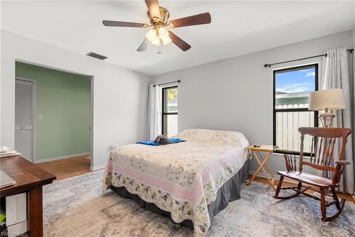 1815 Se 13th Ter, Cape Coral Fl 33990
