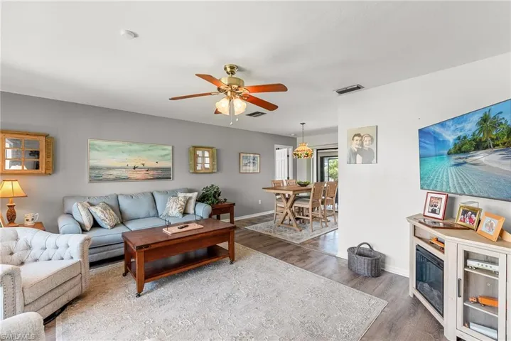 1815 Se 13th Ter, Cape Coral Fl 33990