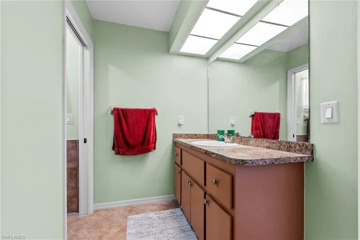 1815 Se 13th Ter, Cape Coral Fl 33990