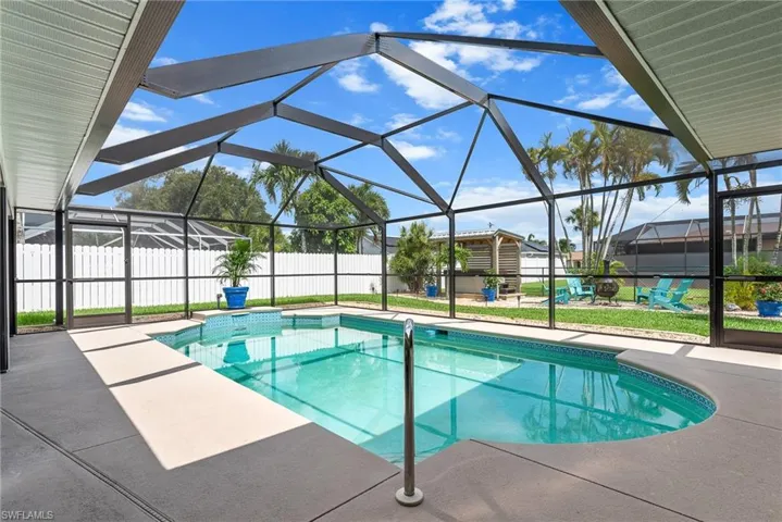 1815 Se 13th Ter, Cape Coral Fl 33990