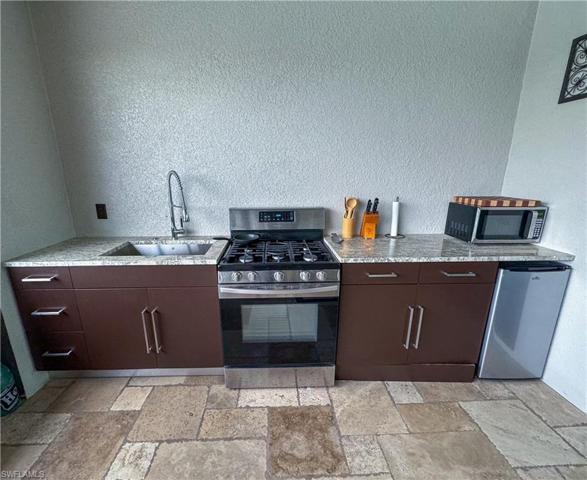 Exterior Kitchen