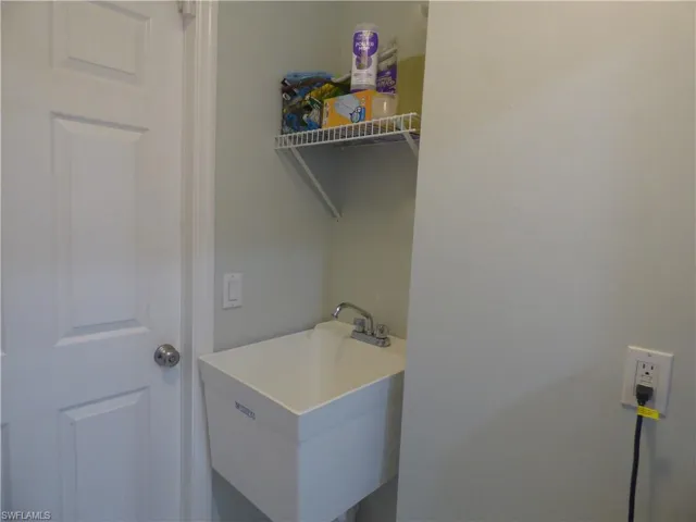 Clothes washing area with tub sink