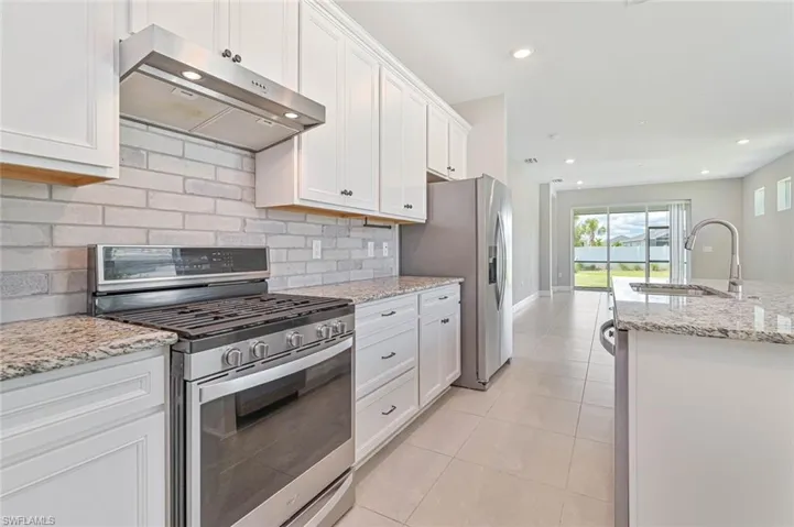 42218  Edgewater  DR, Punta Gorda, FL 33982