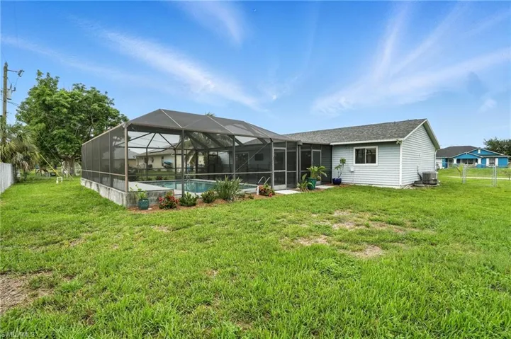 2713 NW 2nd  AVE, Cape Coral, FL 33993