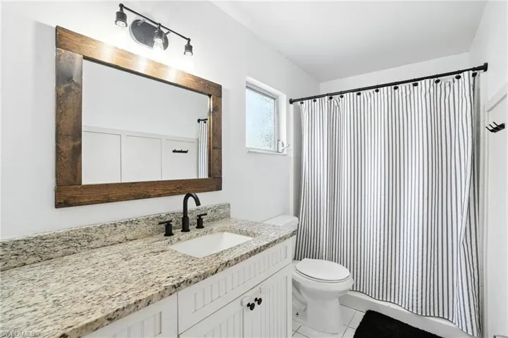 2713 NW 2nd  AVE, Cape Coral, FL 33993