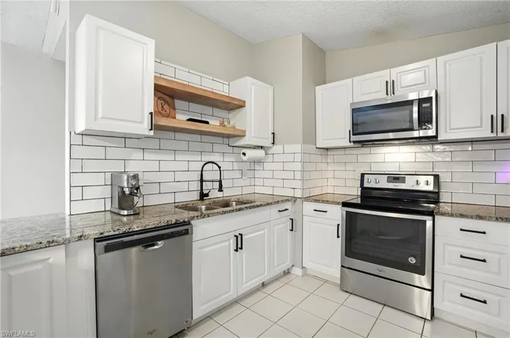 2713 NW 2nd  AVE, Cape Coral, FL 33993