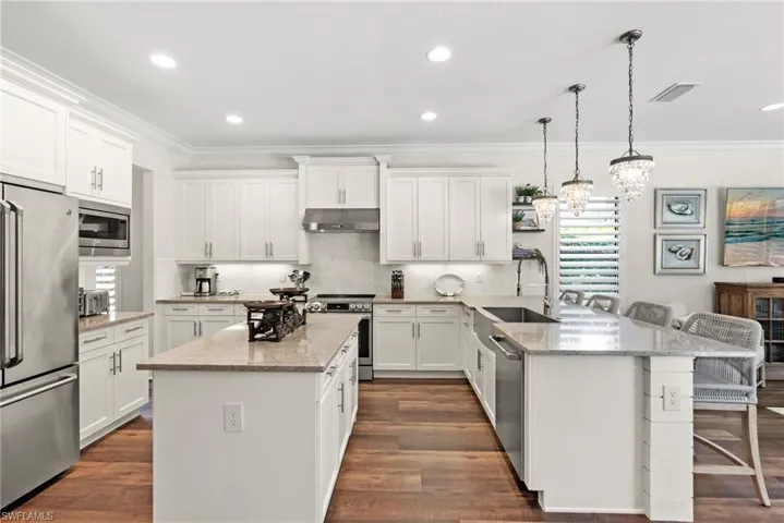 13764  Luna  DR, Naples, FL 34109