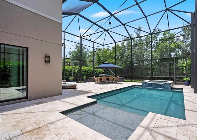 13764  Luna  DR, Naples, FL 34109