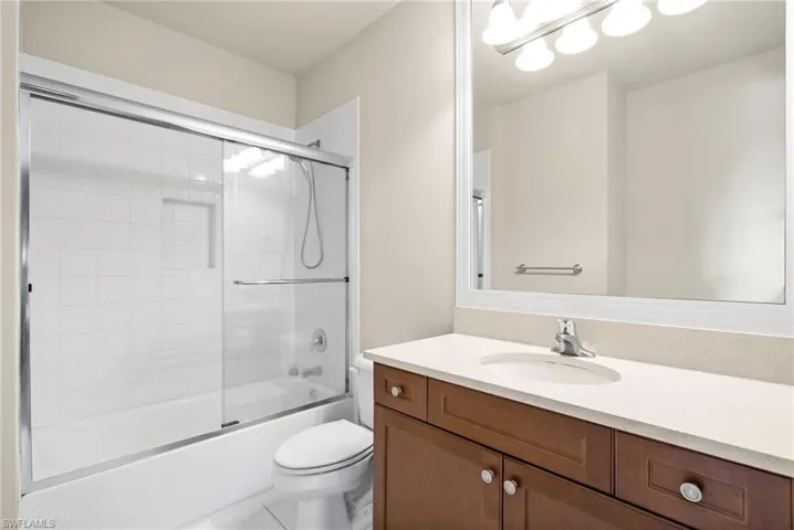 13764  Luna  DR, Naples, FL 34109