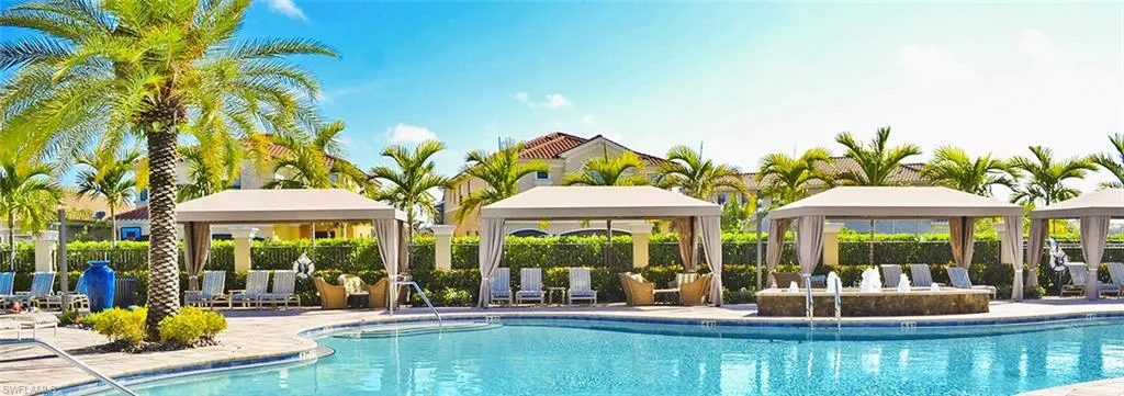 13764  Luna  DR, Naples, FL 34109