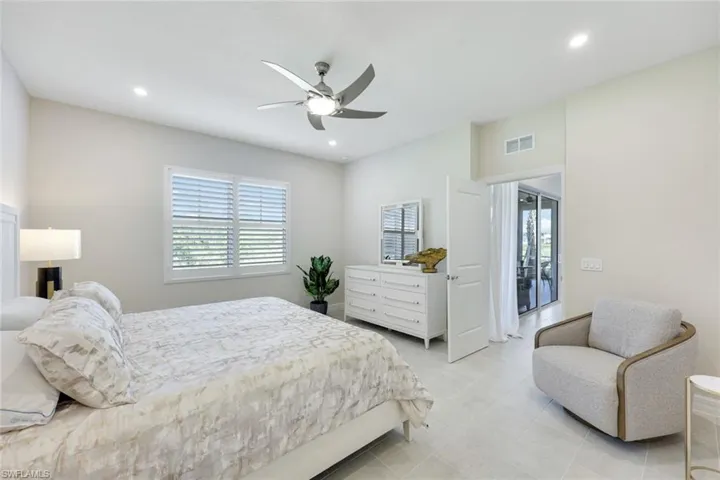 322  Indies W DR, Naples, FL 34114