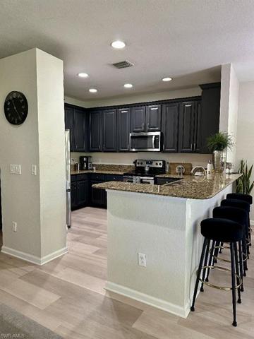 7077  Venice  WAY, Naples, FL 34119