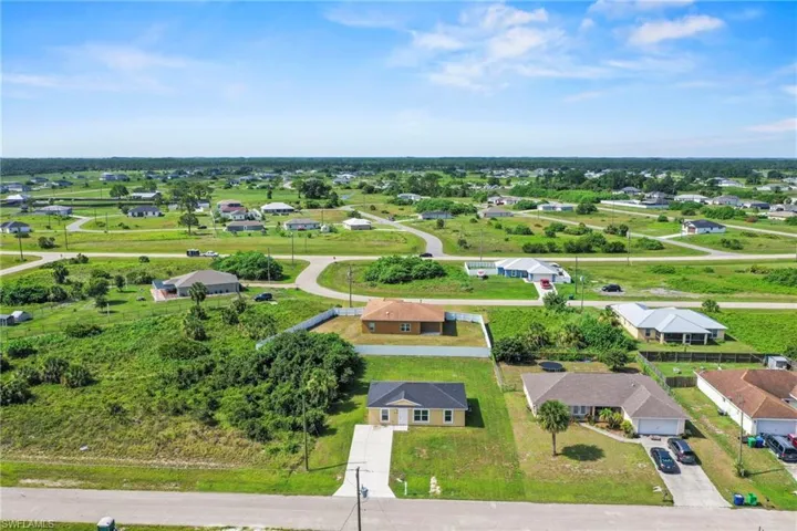 9026 Maywood Cir, Labelle, Florida 33935