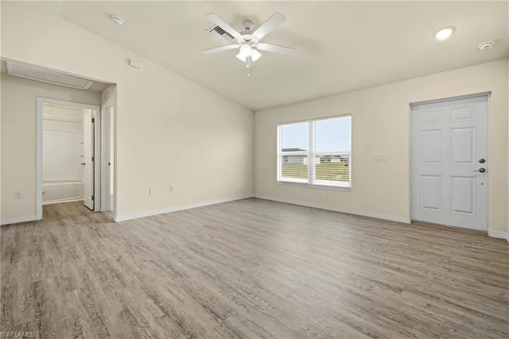 9026 Maywood Cir, Labelle, Florida 33935