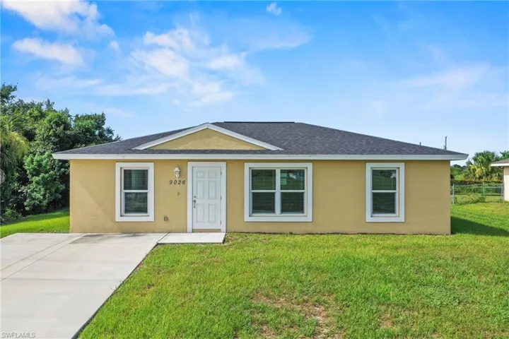 9026 Maywood Cir, Labelle, Florida 33935