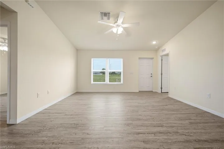 9026 Maywood Cir, Labelle, Florida 33935
