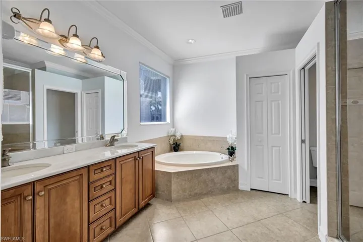 9380  Triana  TER, Fort Myers, FL 33912