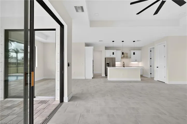 817 Nw 38th Pl, Cape Coral, Florida 33993