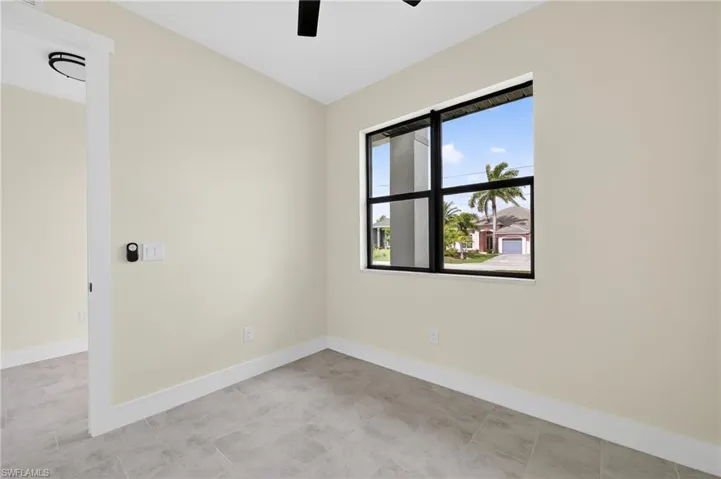 817 Nw 38th Pl, Cape Coral, Florida 33993