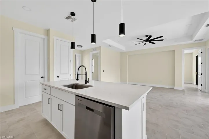 817 Nw 38th Pl, Cape Coral, Florida 33993