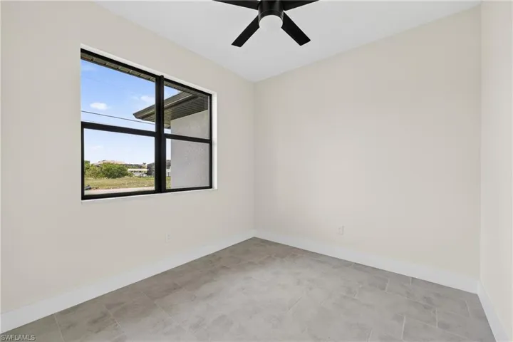 817 Nw 38th Pl, Cape Coral, Florida 33993