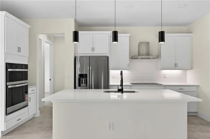 817 Nw 38th Pl, Cape Coral, Florida 33993