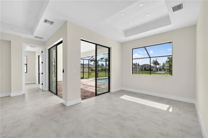 817 Nw 38th Pl, Cape Coral, Florida 33993