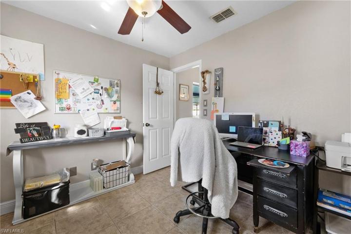 1416 SW 4th PL, CAPE CORAL FL 33991