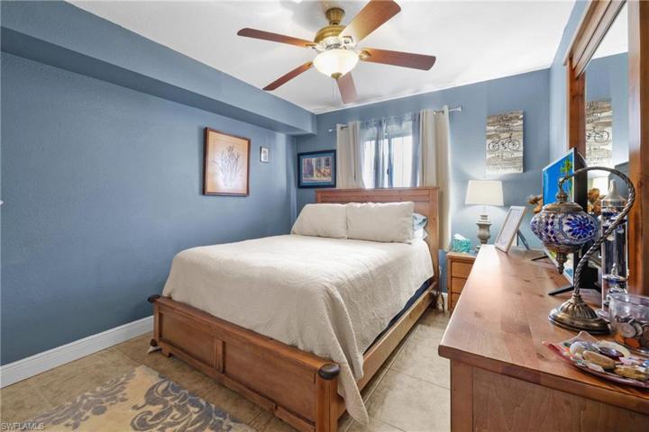 1416 SW 4th PL, CAPE CORAL FL 33991