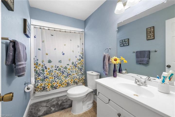 1416 SW 4th PL, CAPE CORAL FL 33991