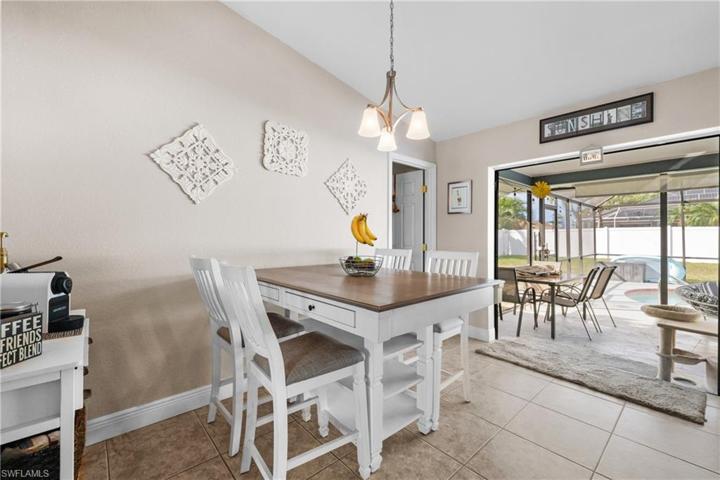 1416 SW 4th PL, CAPE CORAL FL 33991