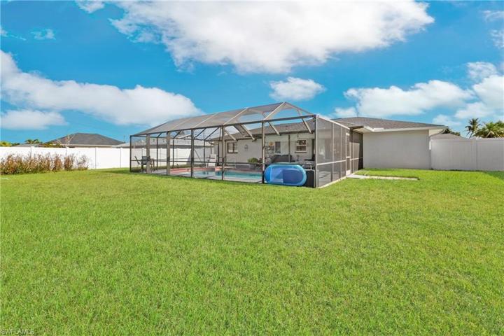 1416 SW 4th PL, CAPE CORAL FL 33991