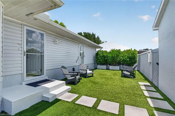 15371  River Vista  DR, North Fort Myers, FL 33917