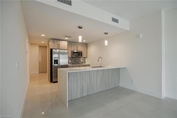 One Bedroom: Kitchen, Living, Dining