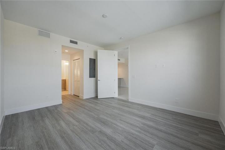 One Bedroom: Primary suite