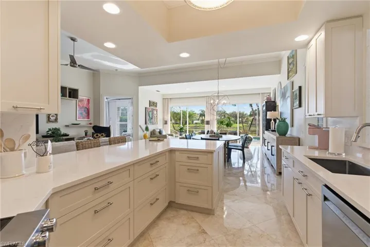 3928  Upolo  LN, Naples, FL 34119