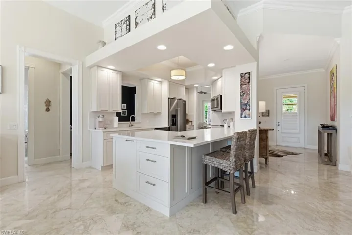 3928  Upolo  LN, Naples, FL 34119